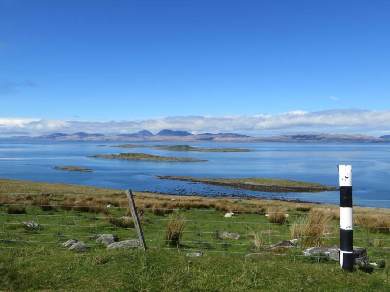 Walking the Crinan Canal? Why you need to make a detour to Kilmory Beach!