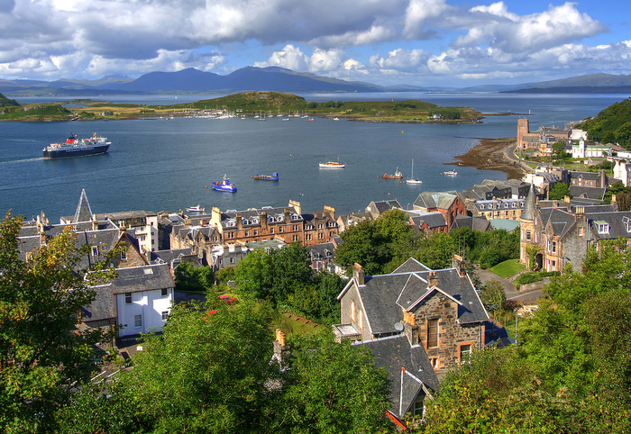 Want to explore Scotland’s islands? Here’s why Oban’s your perfect gateway.
