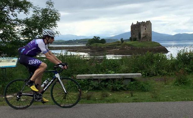 mark_beaumont_at_castle_stalker.jpg